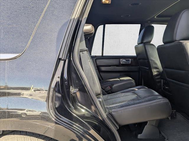 Used 2017 Lincoln Navigator Reserve image 19