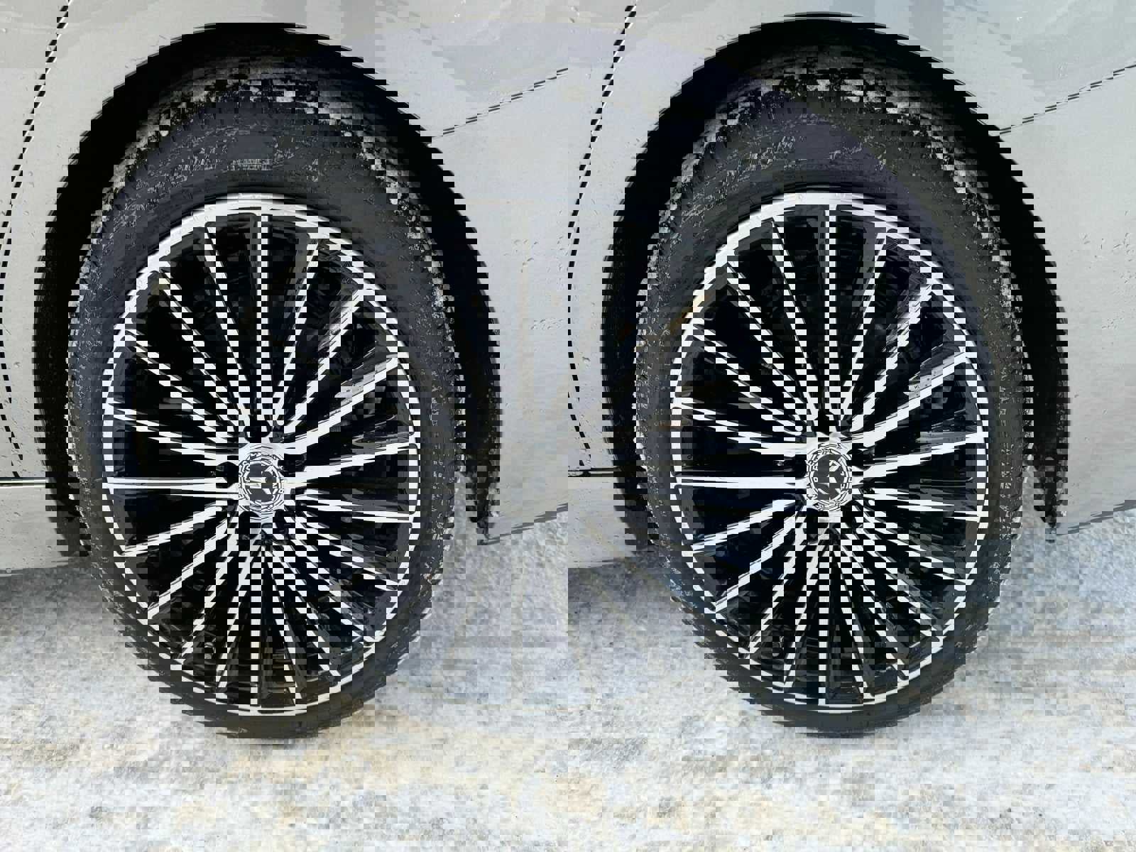 Used 2024 Mercedes-Benz C 300 4MATIC Sedan image 9