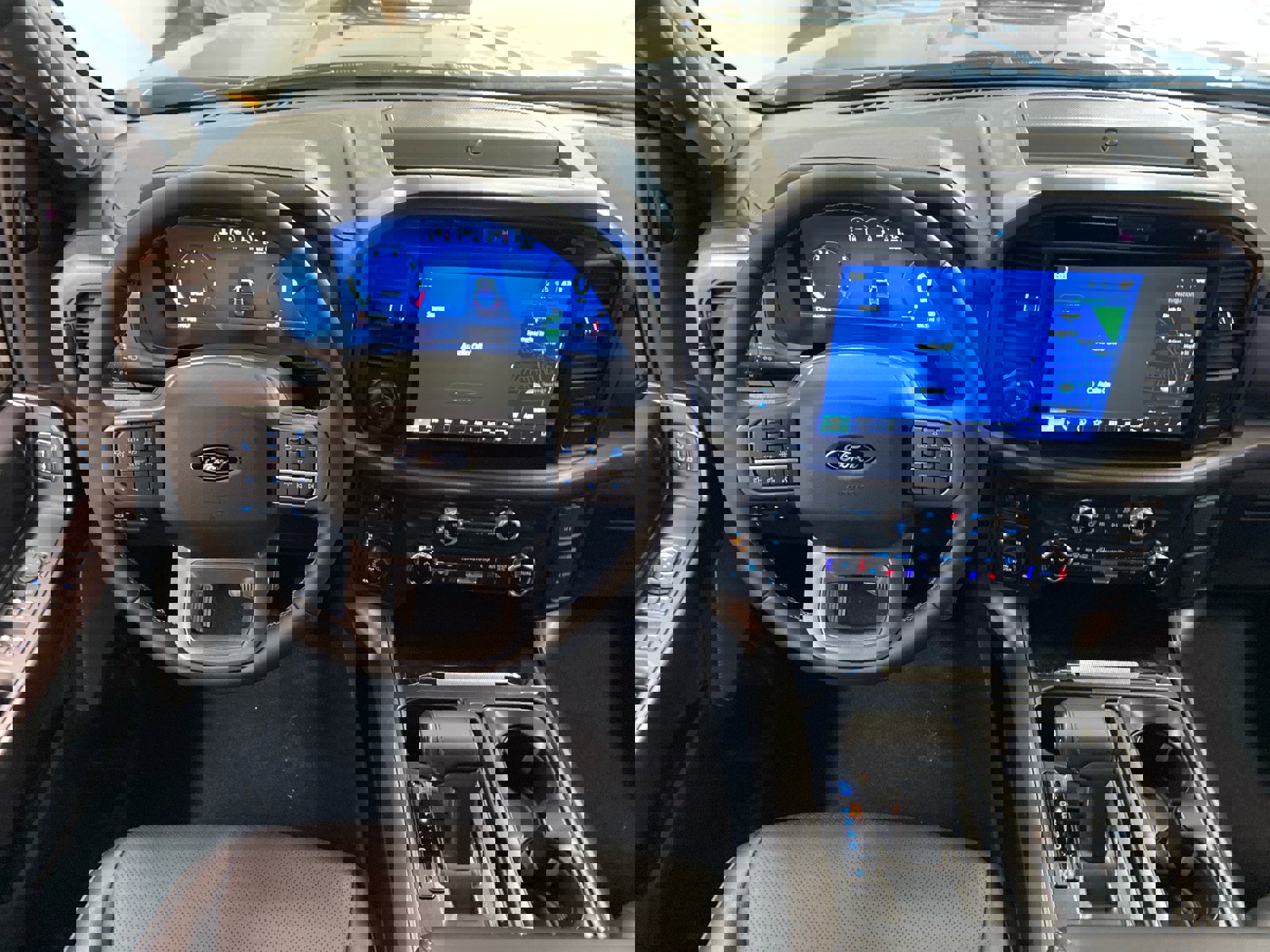 New 2025 Ford F150 Lariat w/ Equipment Group 501A Mid image 14