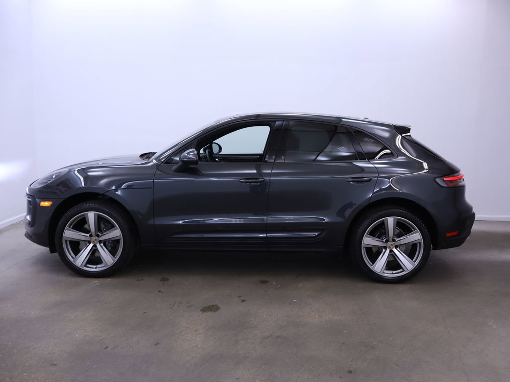 New 2025 Porsche Macan image 2