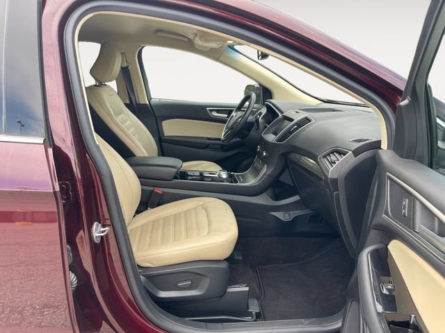 Used 2020 Ford Edge SEL w/ Cold Weather Package AWD/4WD image 15
