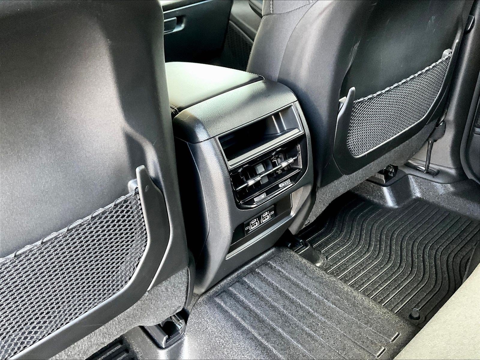 Used 2025 Jeep Grand Cherokee Laredo X AWD/4WD image 10