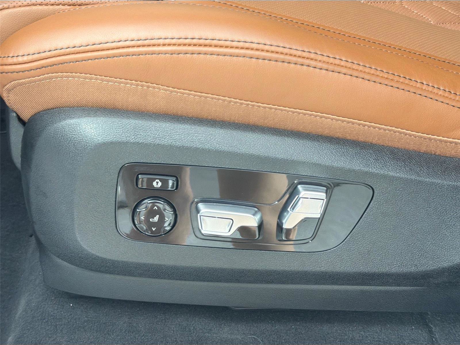 New 2026 BMW X5 M60i AWD/4WD image 18