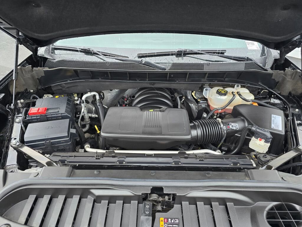 Used 2021 Chevrolet Silverado 1500 High Country w/ Technology Package image 9