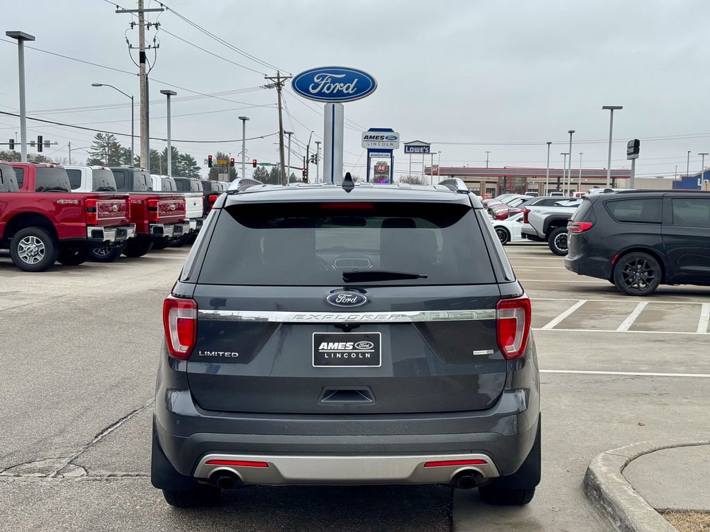 Certified 2017 Ford Explorer Limited image 5
