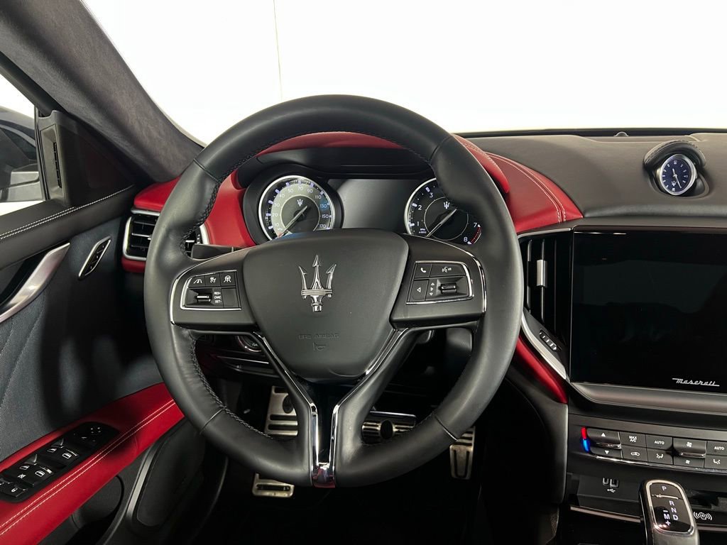 Used 2021 Maserati Ghibli S GranLusso image 25