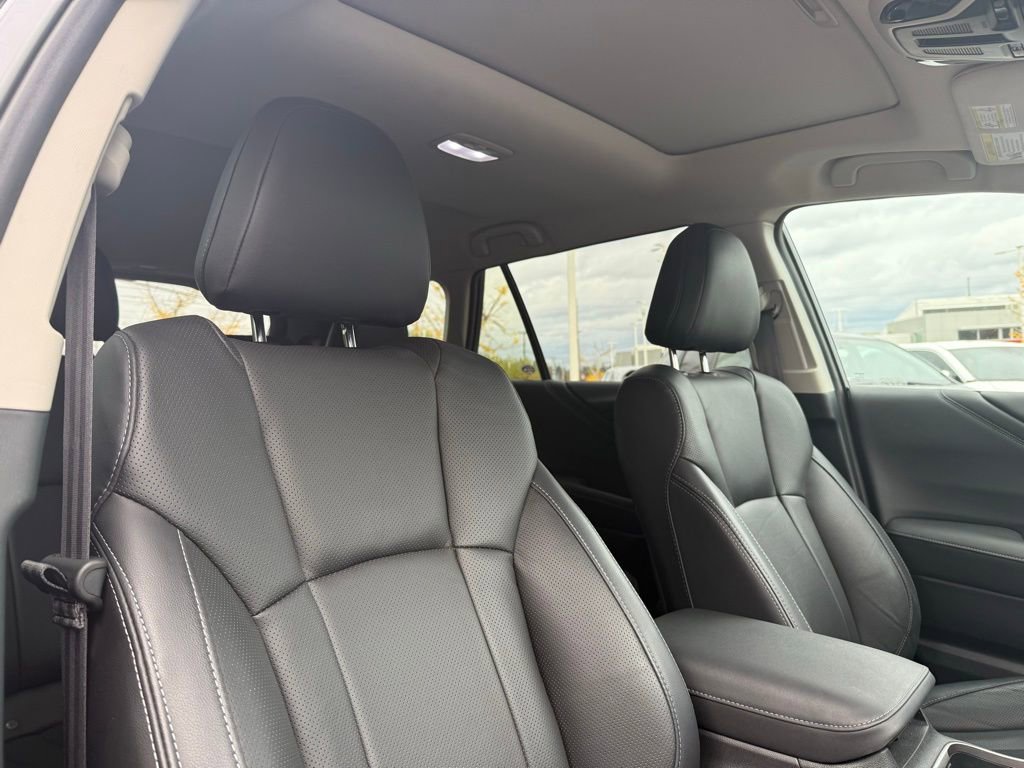 Used 2024 Subaru Outback Touring XT w/ Popular Package #2 image 24