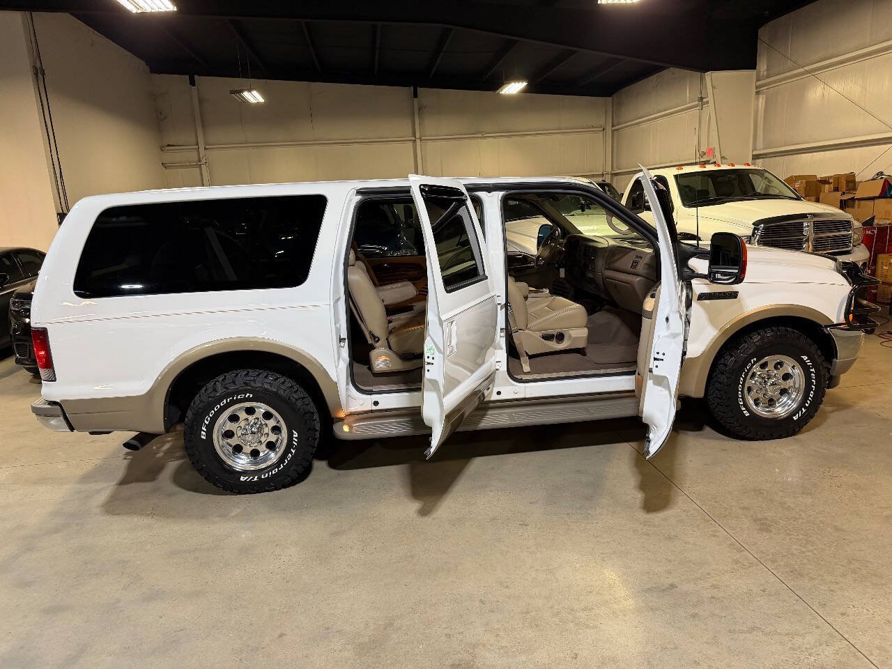 Used 2001 Ford Excursion Limited RWD image 36