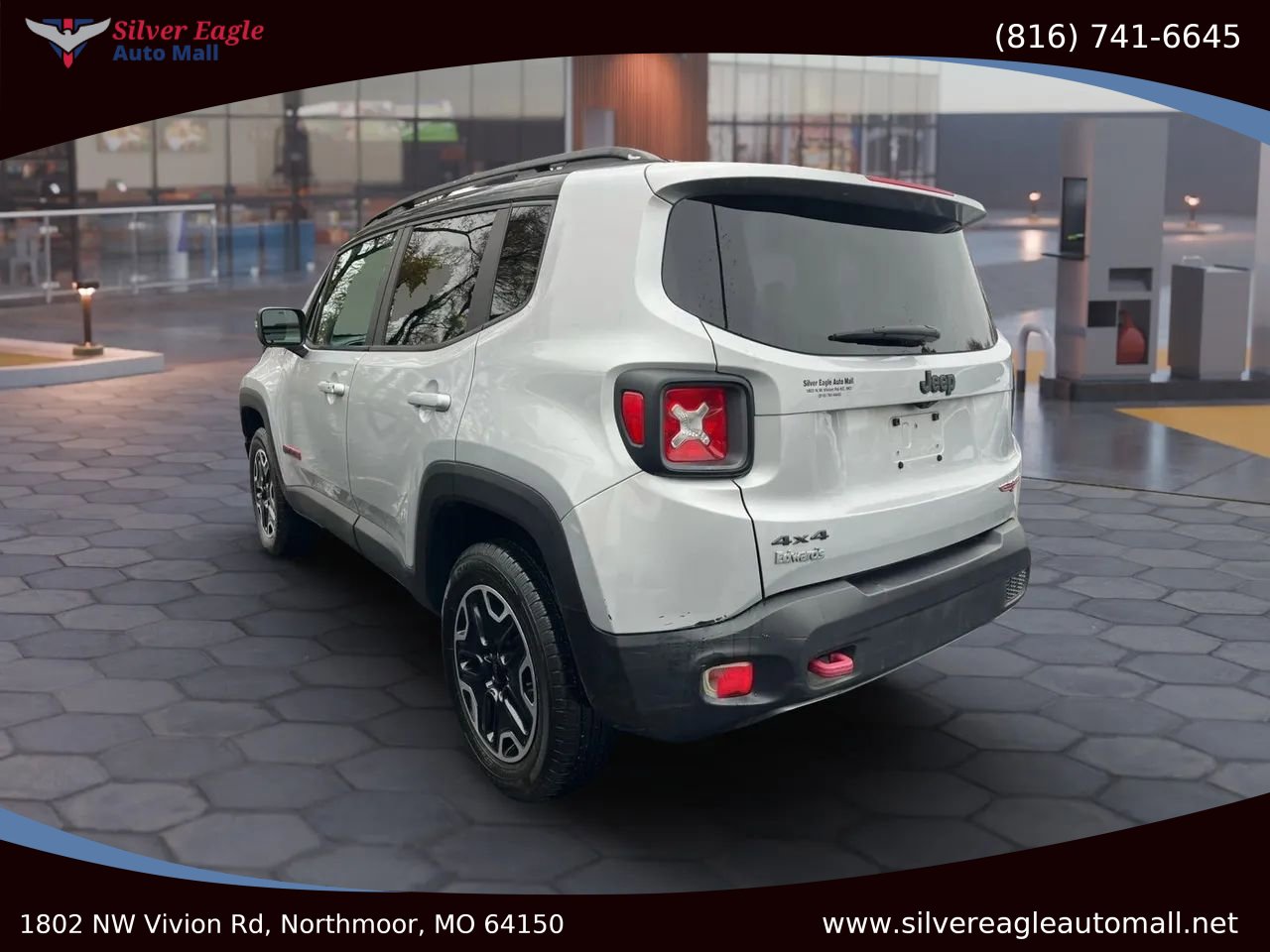 Used 2017 Jeep Renegade Trailhawk w/ Cold Weather Group II image 5