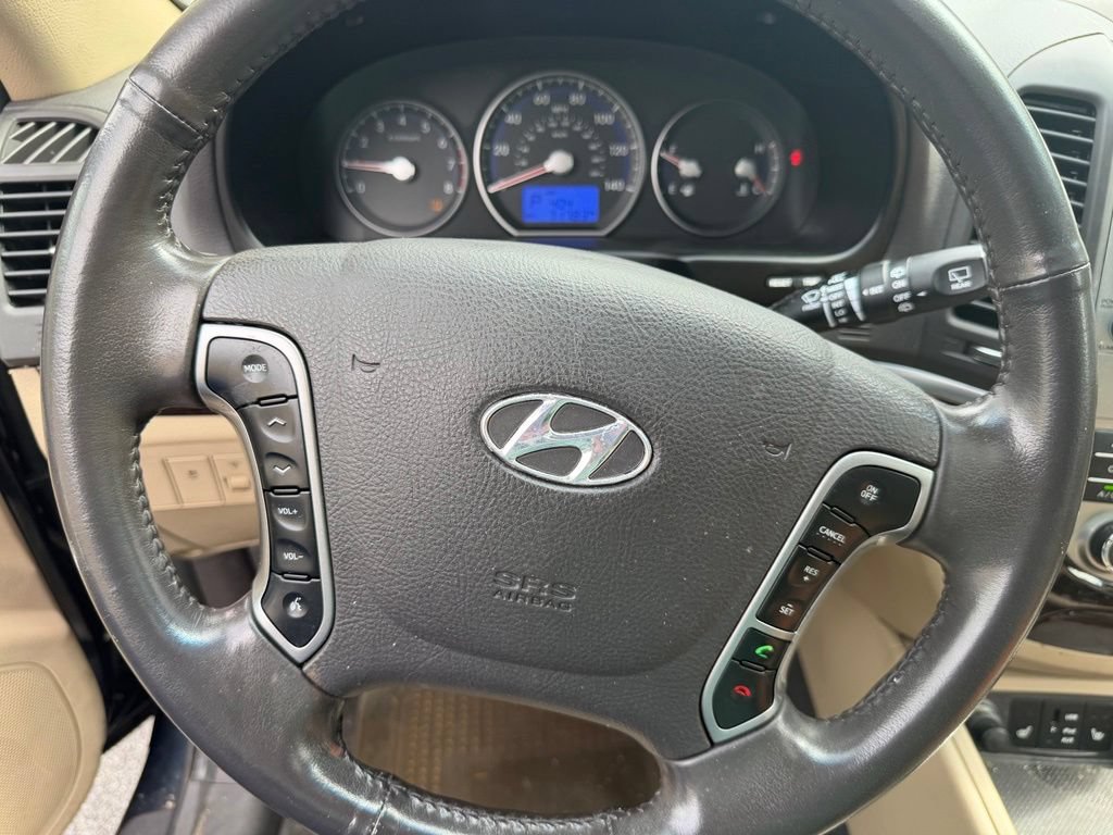 Used 2011 Hyundai Santa Fe Limited FWD image 9