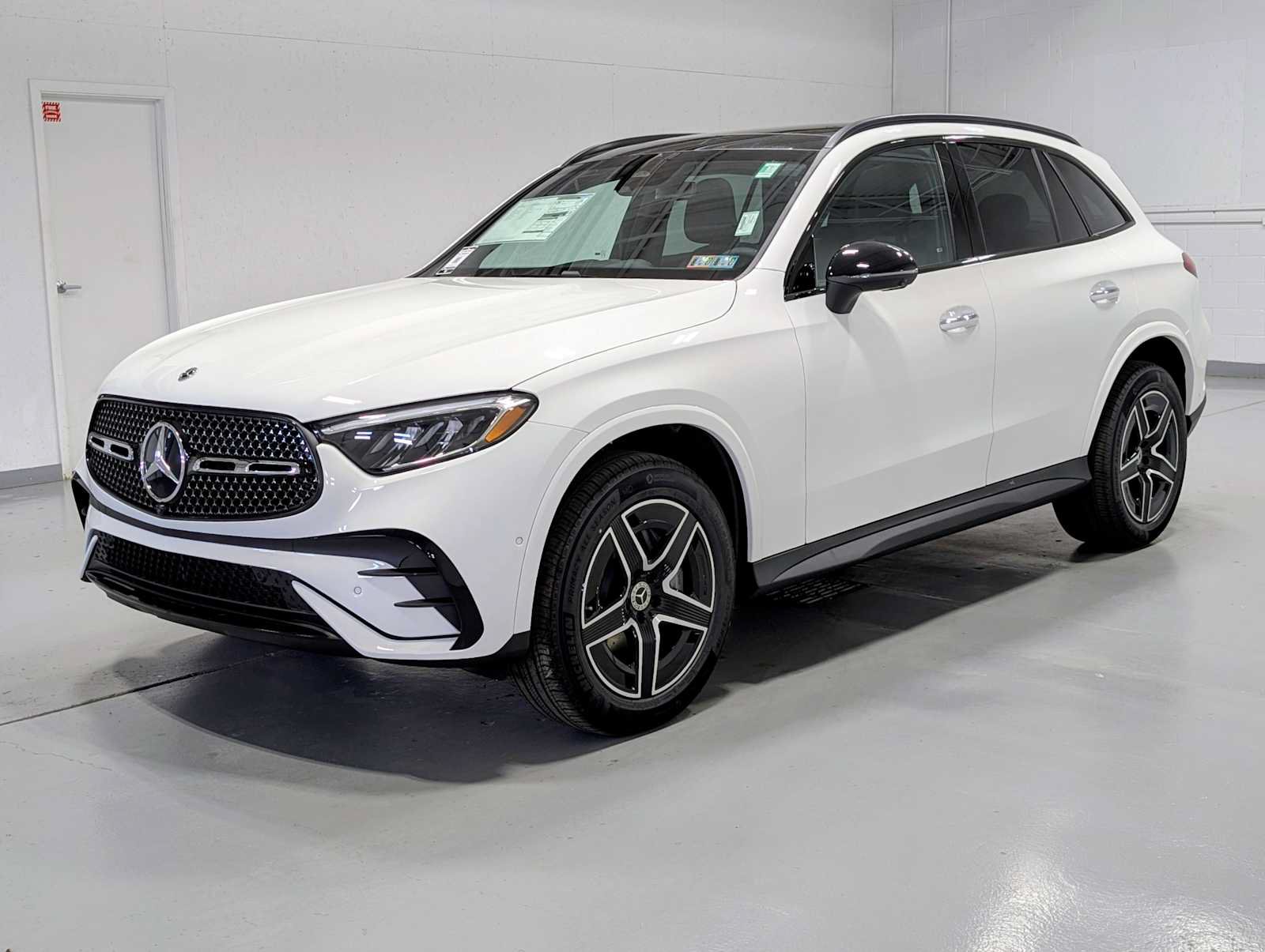 New 2026 Mercedes-Benz GLC 300 4MATIC image 1