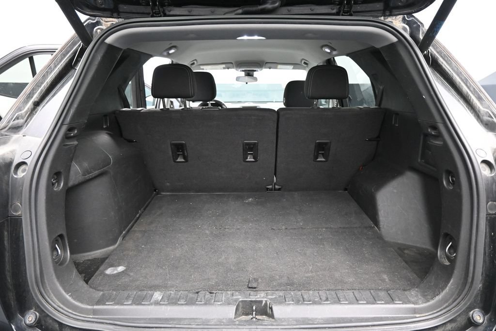 Used 2021 Chevrolet Equinox LT w/ Driver Convenience Package AWD/4WD image 24