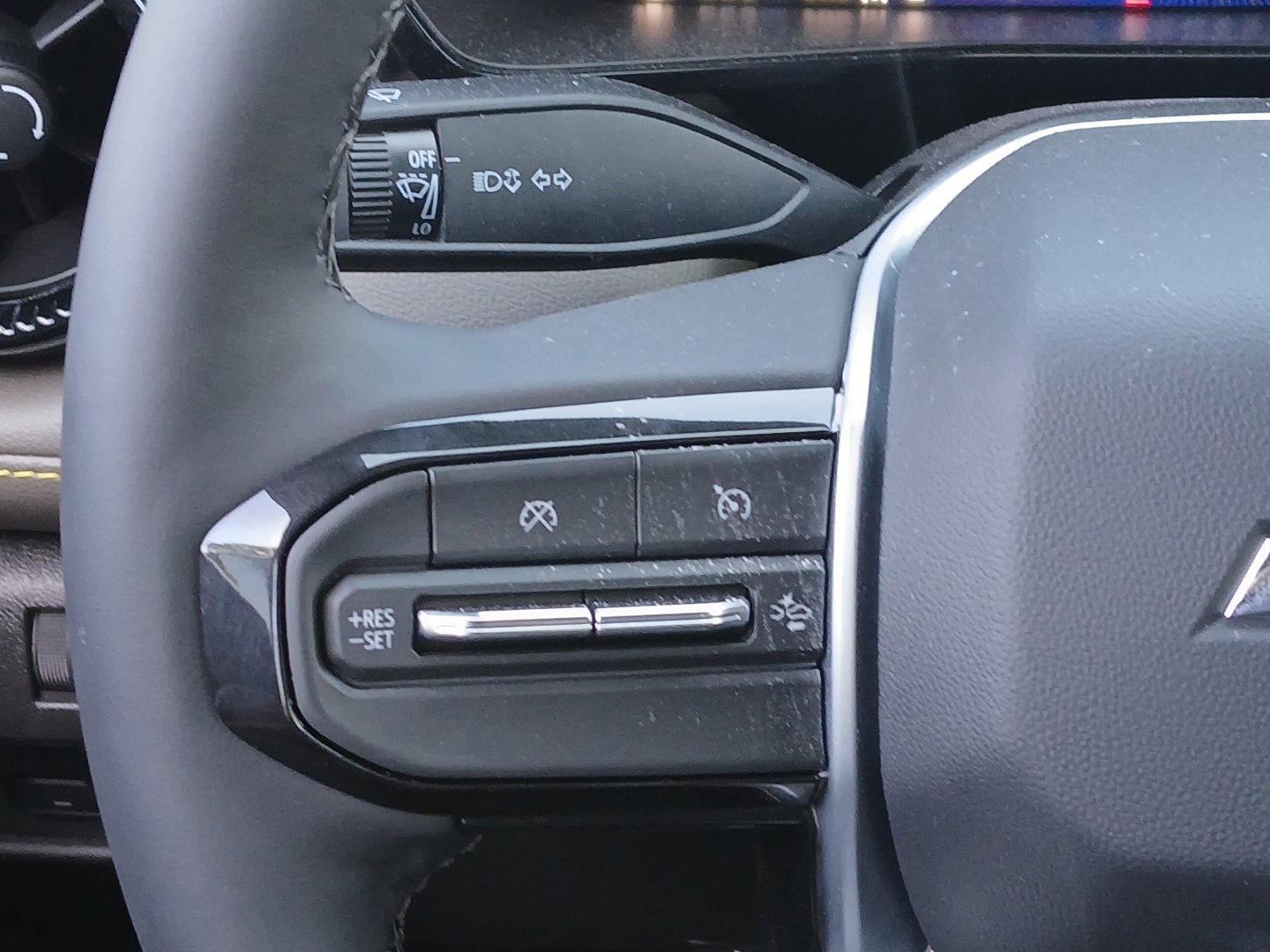 New 2026 Chevrolet Colorado ZR2 w/ Technology Package image 9