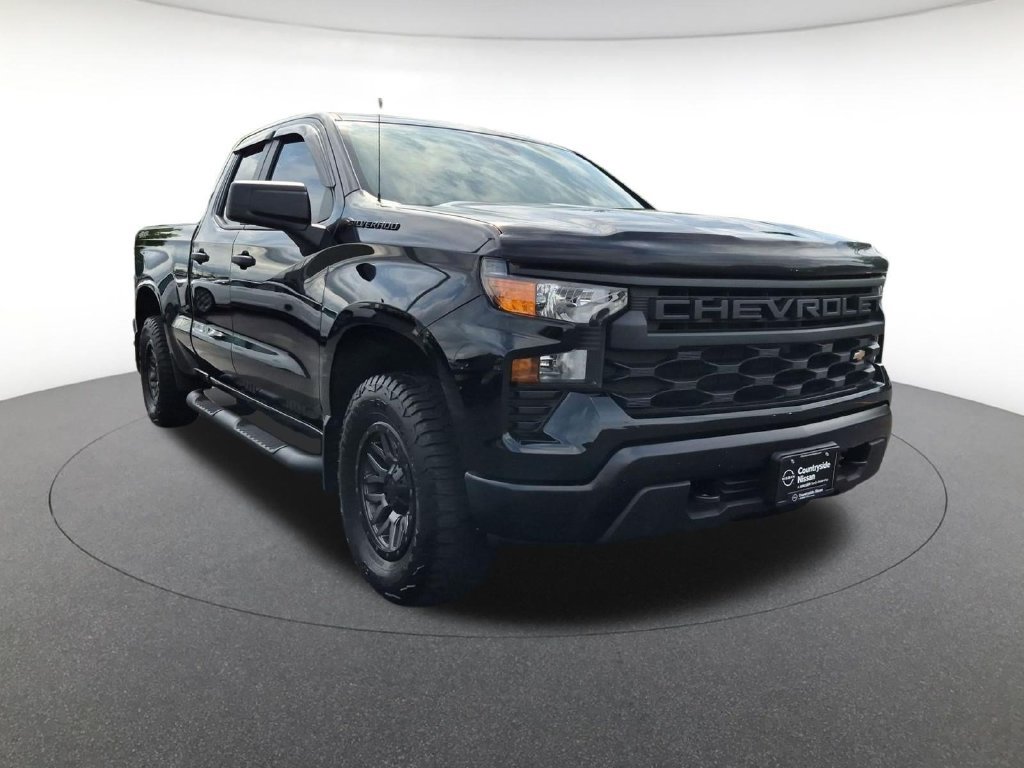 Used 2023 Chevrolet Silverado 1500 W/T w/ WT Value Package AWD/4WD image 3