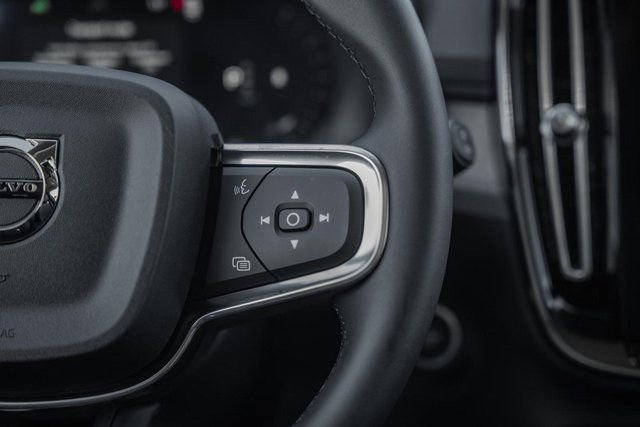 New 2026 Volvo XC40 B5 Plus w/ Protection Package Premier image 30