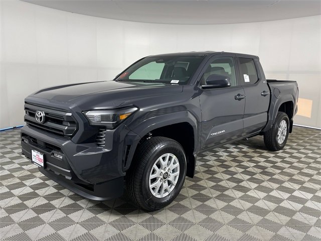 New 2025 Toyota Tacoma SR5