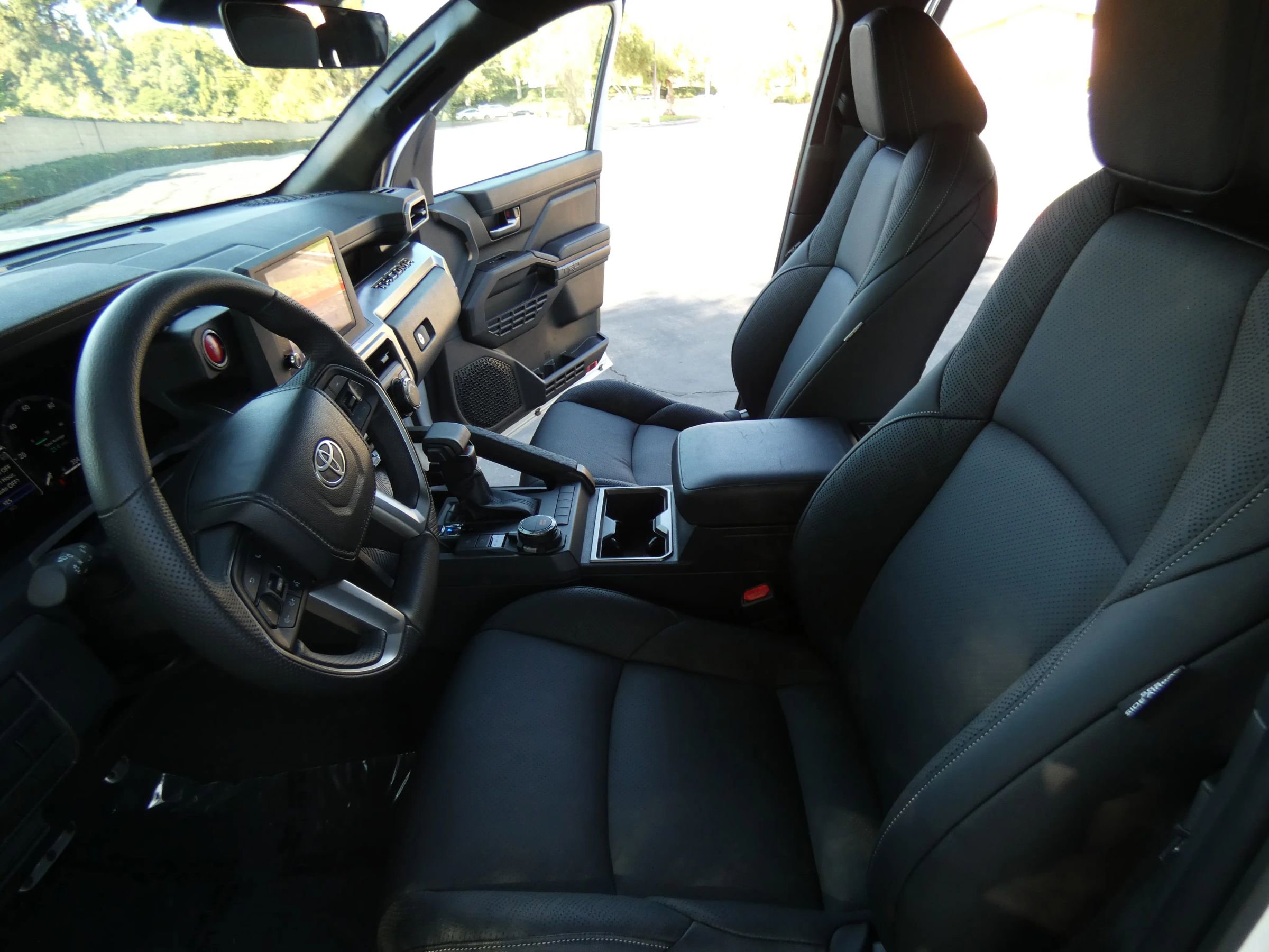 Used 2025 Toyota Tacoma TRD Sport image 59