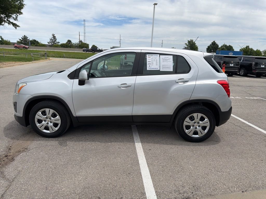 Used 2016 Chevrolet Trax LS FWD image 6