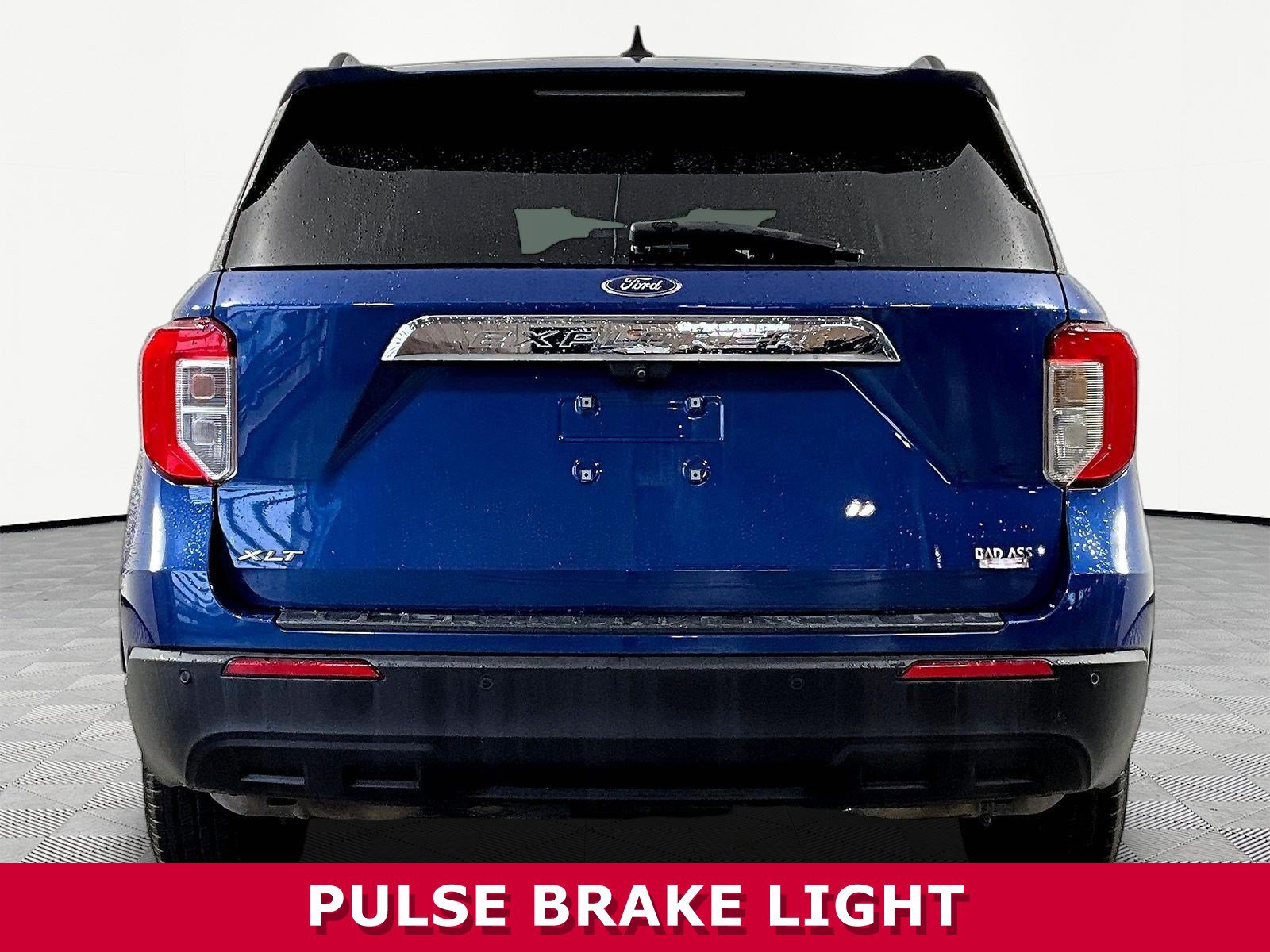 Used 2022 Ford Explorer XLT RWD image 5