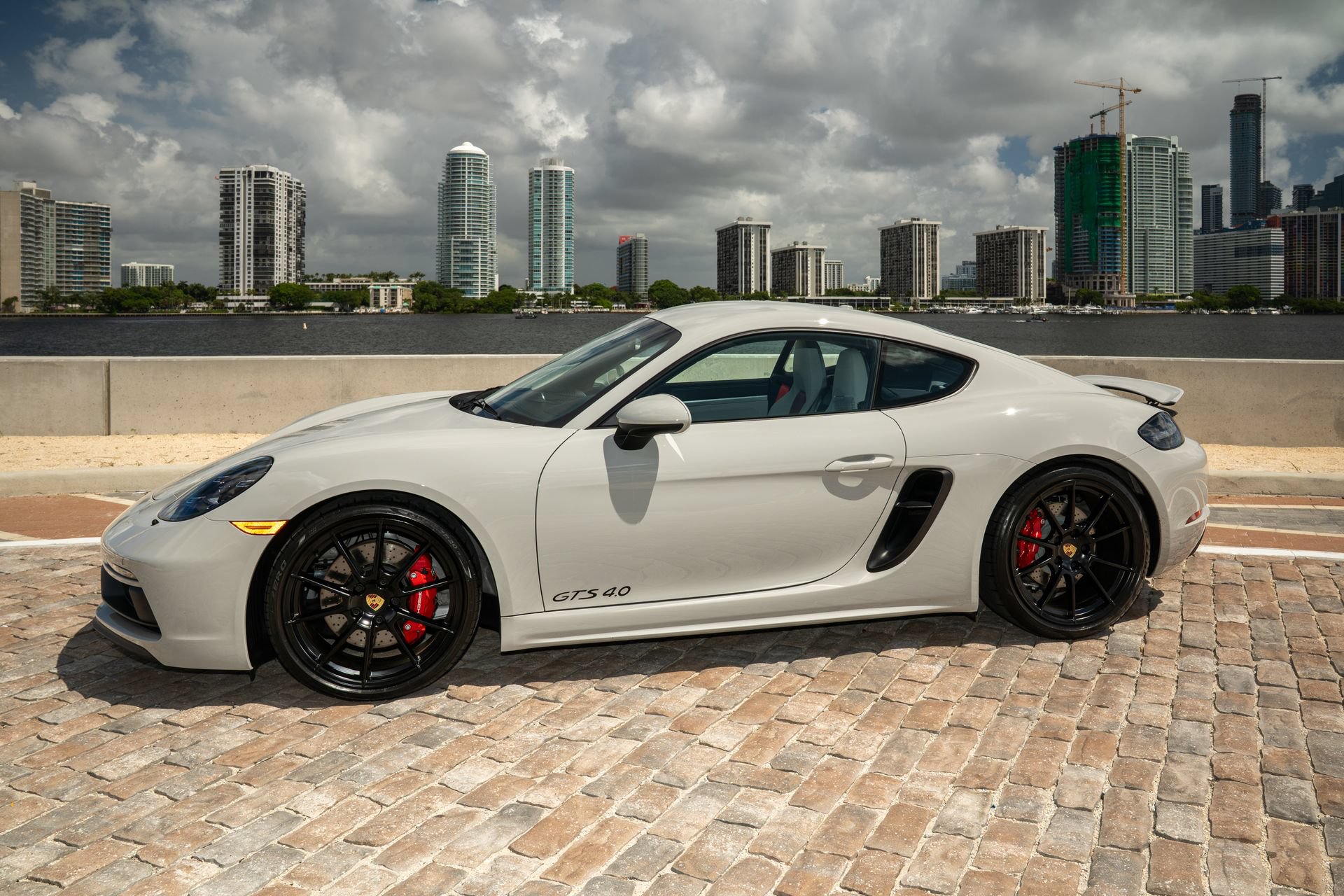 Used 2025 Porsche 718 Cayman GTS RWD image 12
