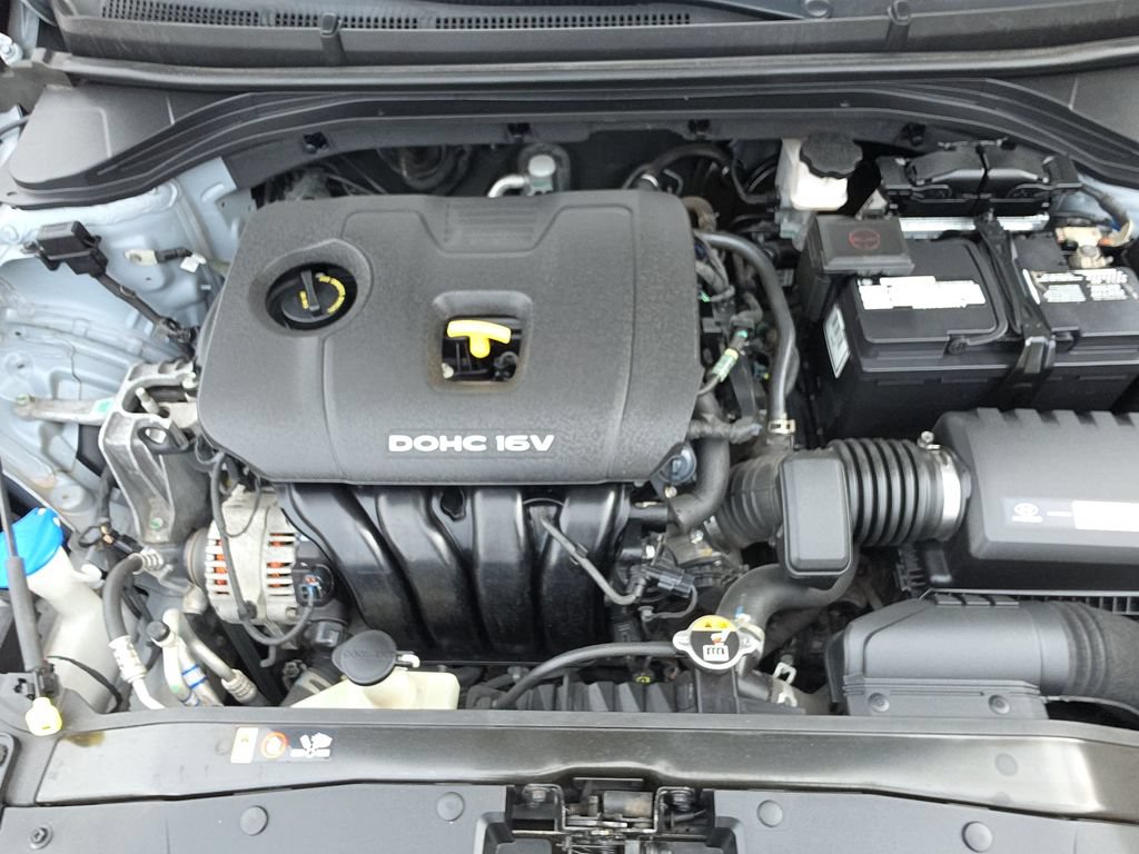 Used 2017 Hyundai Elantra Limited FWD image 28