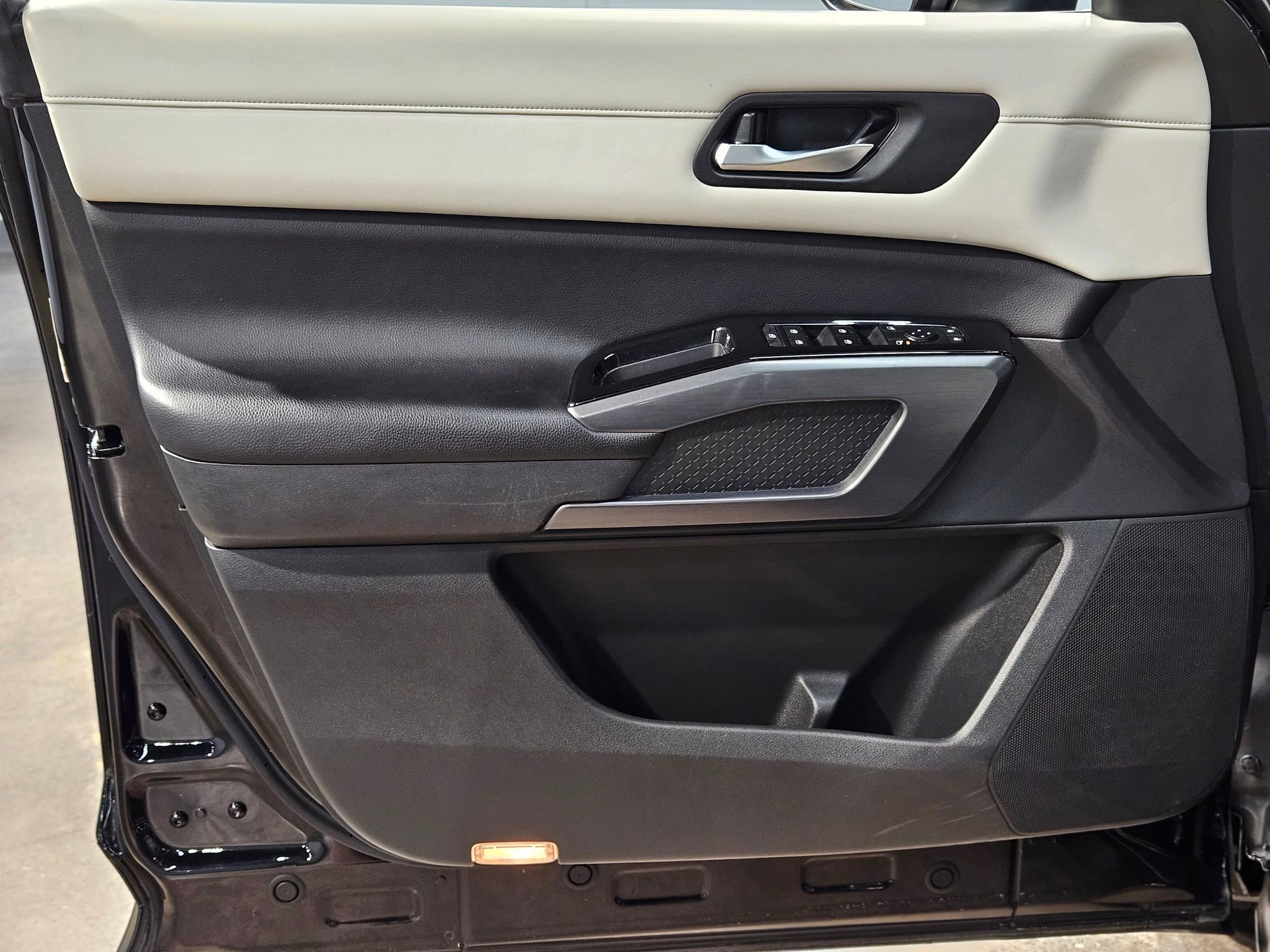 Used 2022 Nissan Pathfinder SL image 20