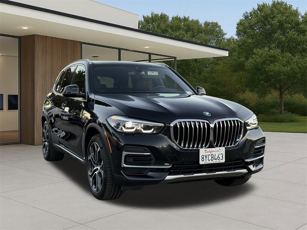 Certified 2022 BMW X5 xDrive45e w/ Climate Comfort Package image 4