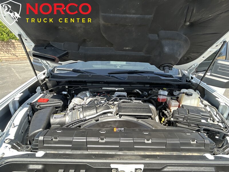 Used 2025 Chevrolet Silverado 3500 W/T AWD/4WD image 15