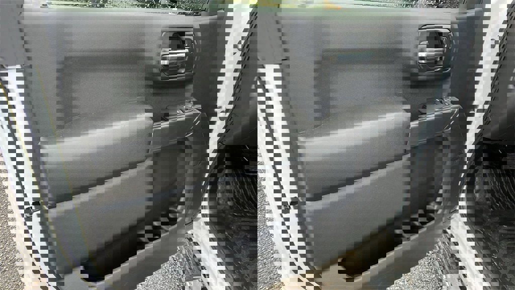 New 2025 Chevrolet Silverado 1500 W/T image 11