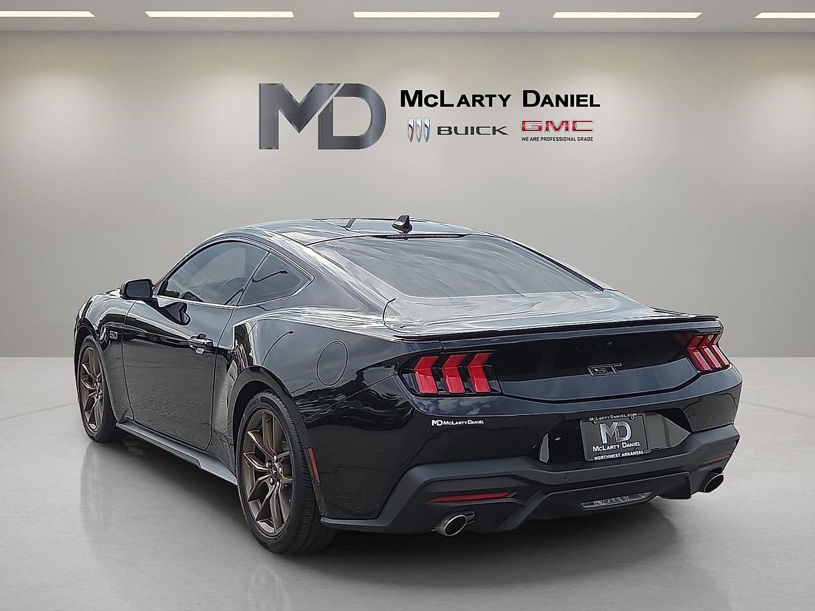 Used 2025 Ford Mustang GT Premium RWD image 13