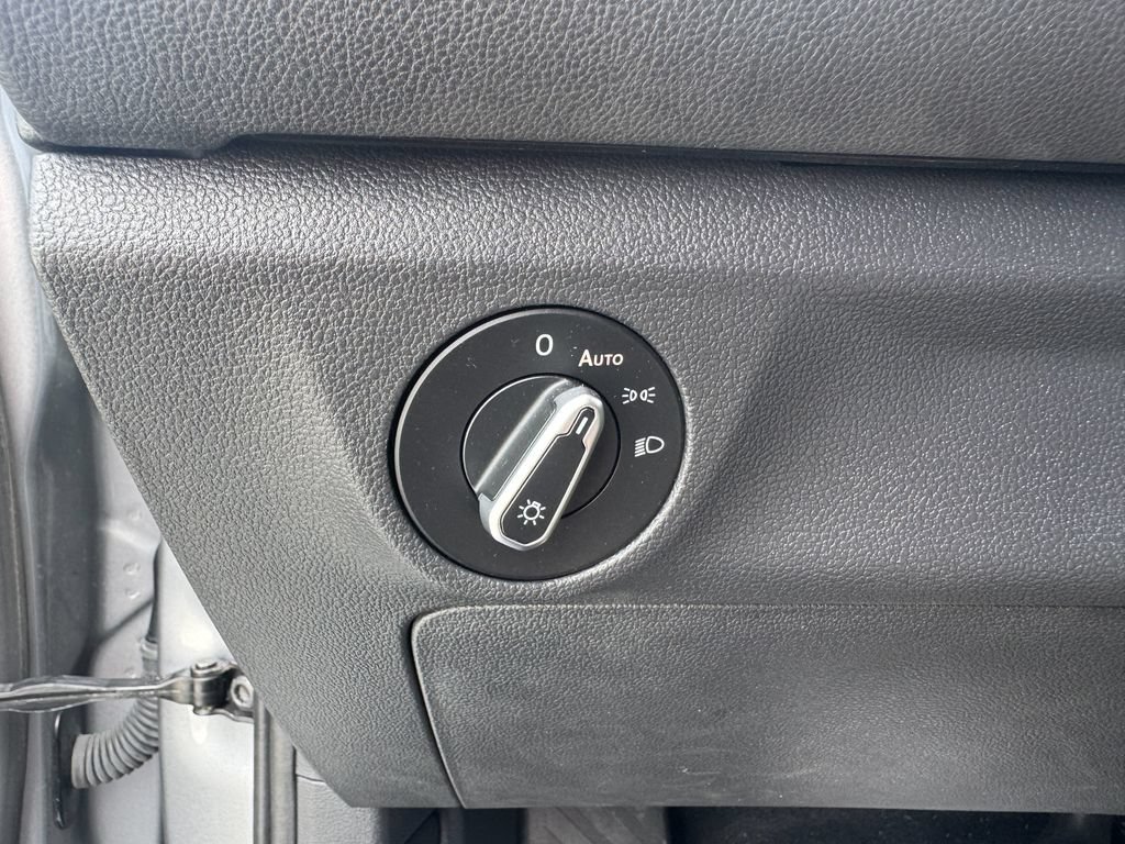Used 2025 Volkswagen Jetta S FWD image 15