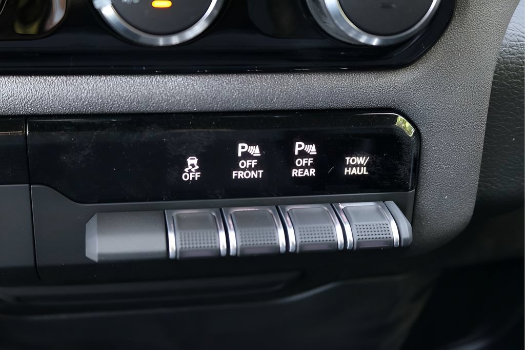 New 2026 RAM 1500 Express RWD image 22