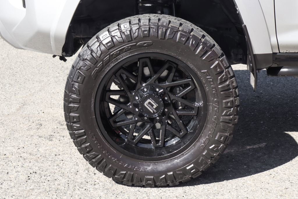 Used 2022 Toyota 4Runner TRD Off-Road Premium w/ Moonroof Package AWD/4WD image 50