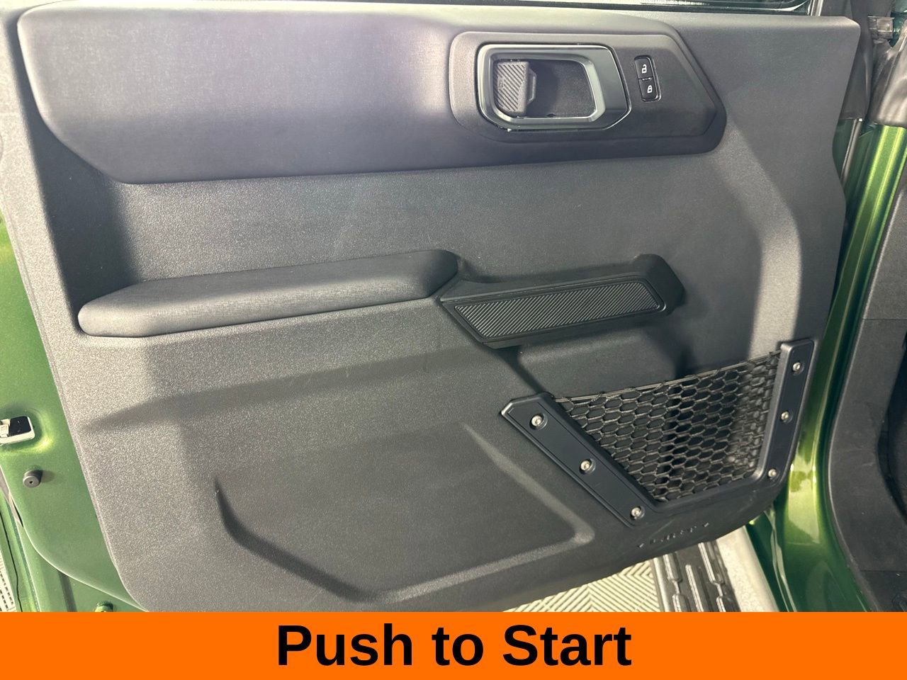Used 2025 Ford Bronco Outer Banks image 10