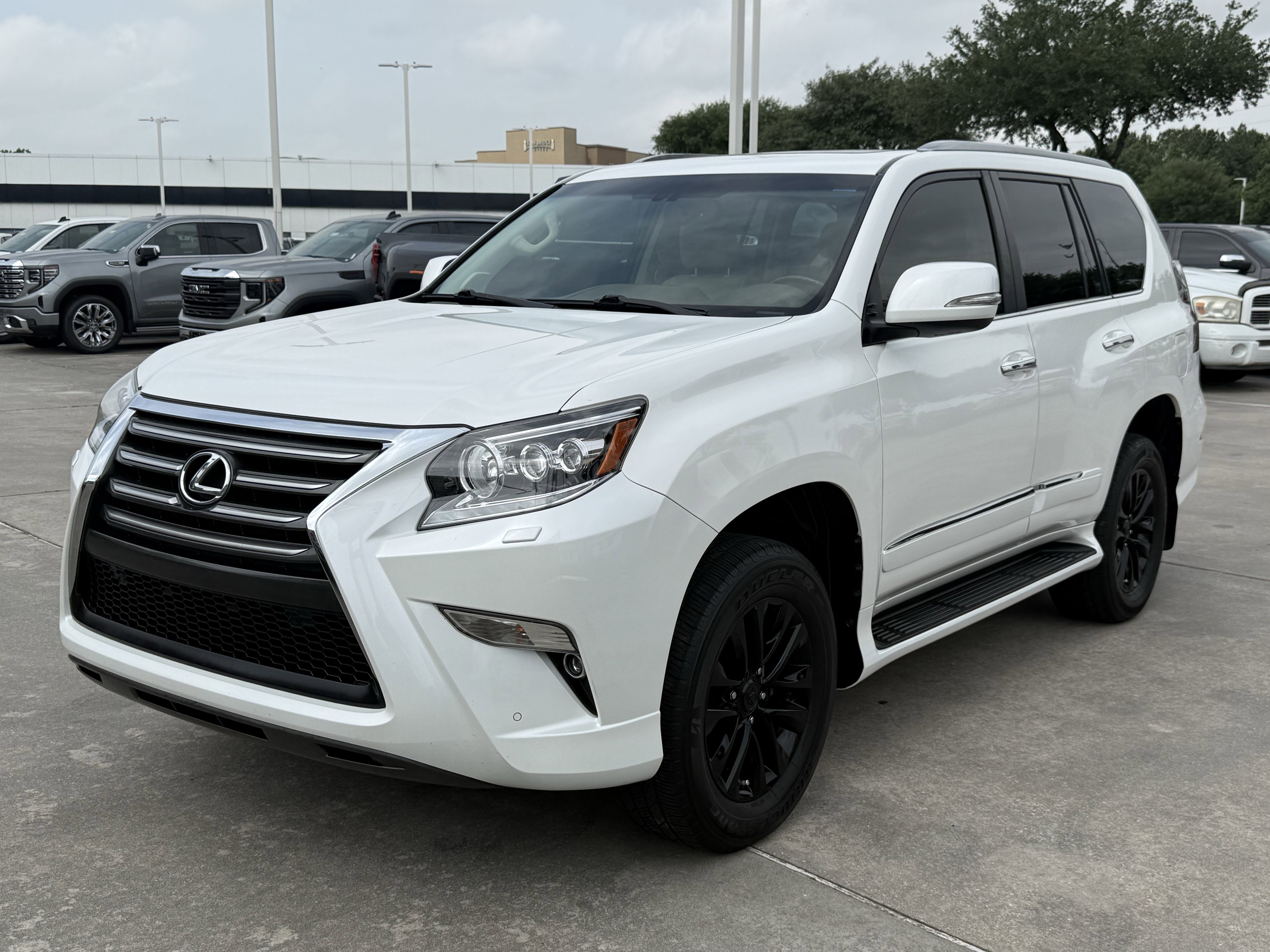 Used 2019 Lexus GX 460 Premium w/ Premium Package AWD/4WD image 9