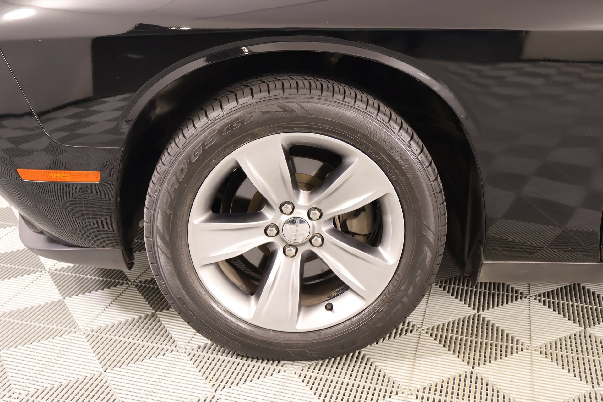 Used 2016 Dodge Challenger SXT RWD image 14