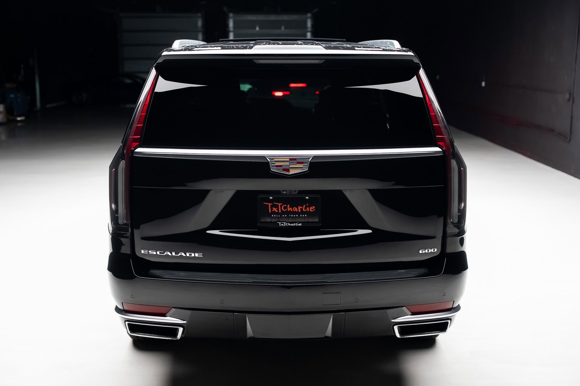 Used 2024 Cadillac Escalade ESV Premium Luxury RWD image 25
