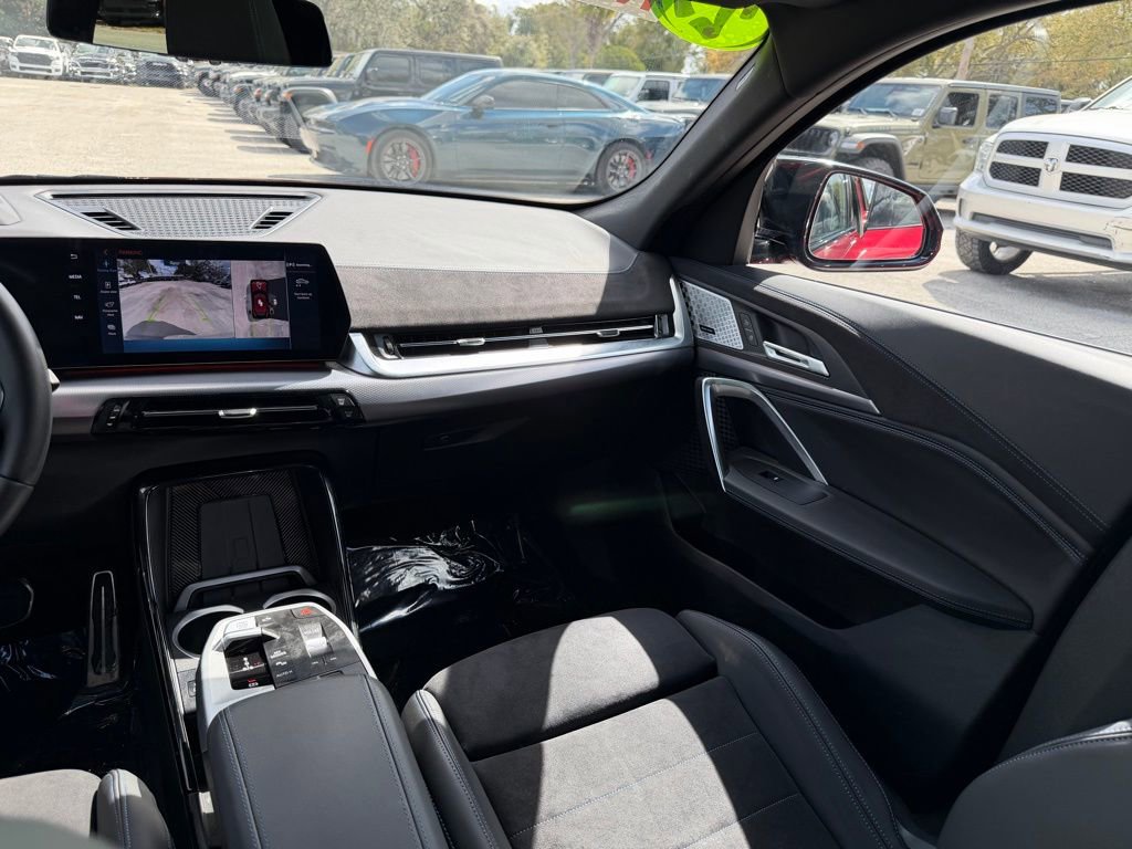 Used 2025 BMW X2 M35i w/ Premium Package image 35