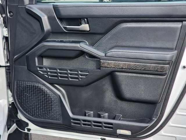 Used 2025 Toyota Tacoma Limited image 10