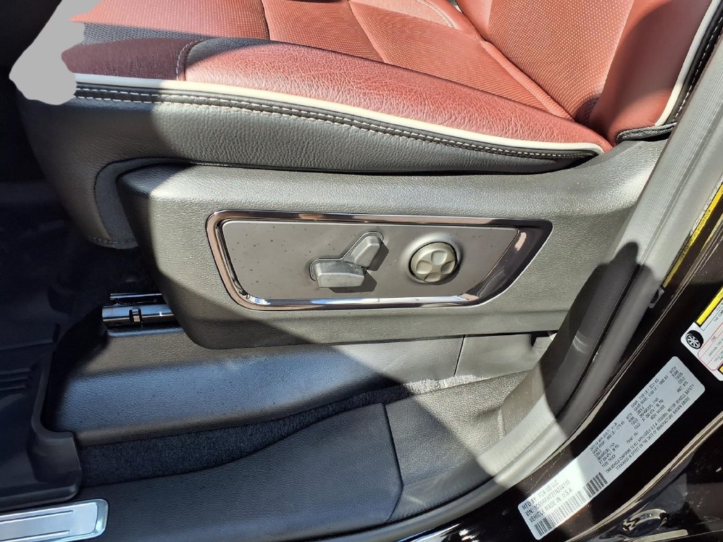 Used 2026 RAM 1500 Limited AWD/4WD image 21