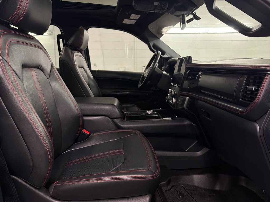 Certified 2023 Ford Expedition Limited image 32