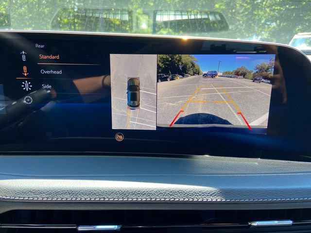 Used 2025 Cadillac XT4 Premium Luxury AWD/4WD image 21