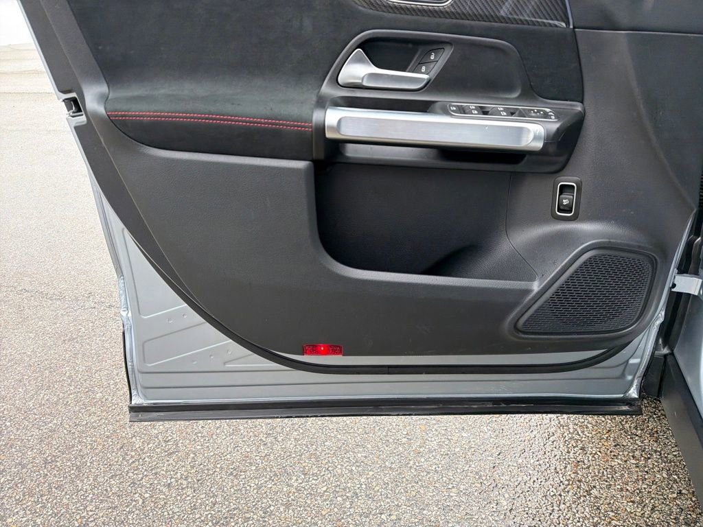 Certified 2025 Mercedes-Benz GLB 250 4MATIC image 11