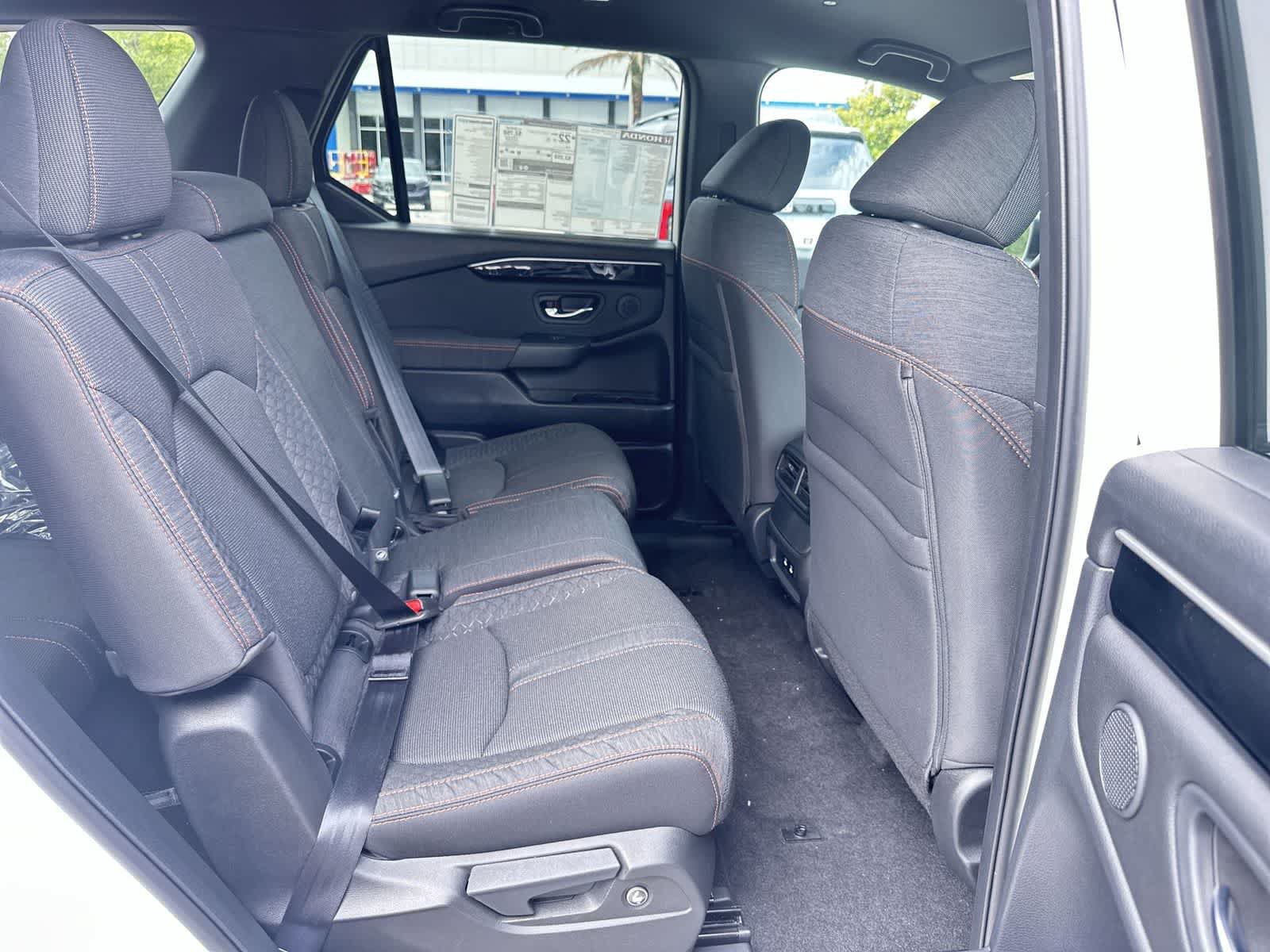 New 2026 Honda Pilot Sport image 16