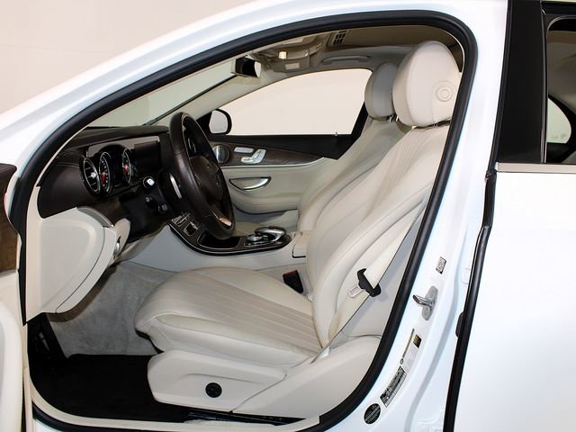 Used 2018 Mercedes-Benz E 300 4MATIC image 5