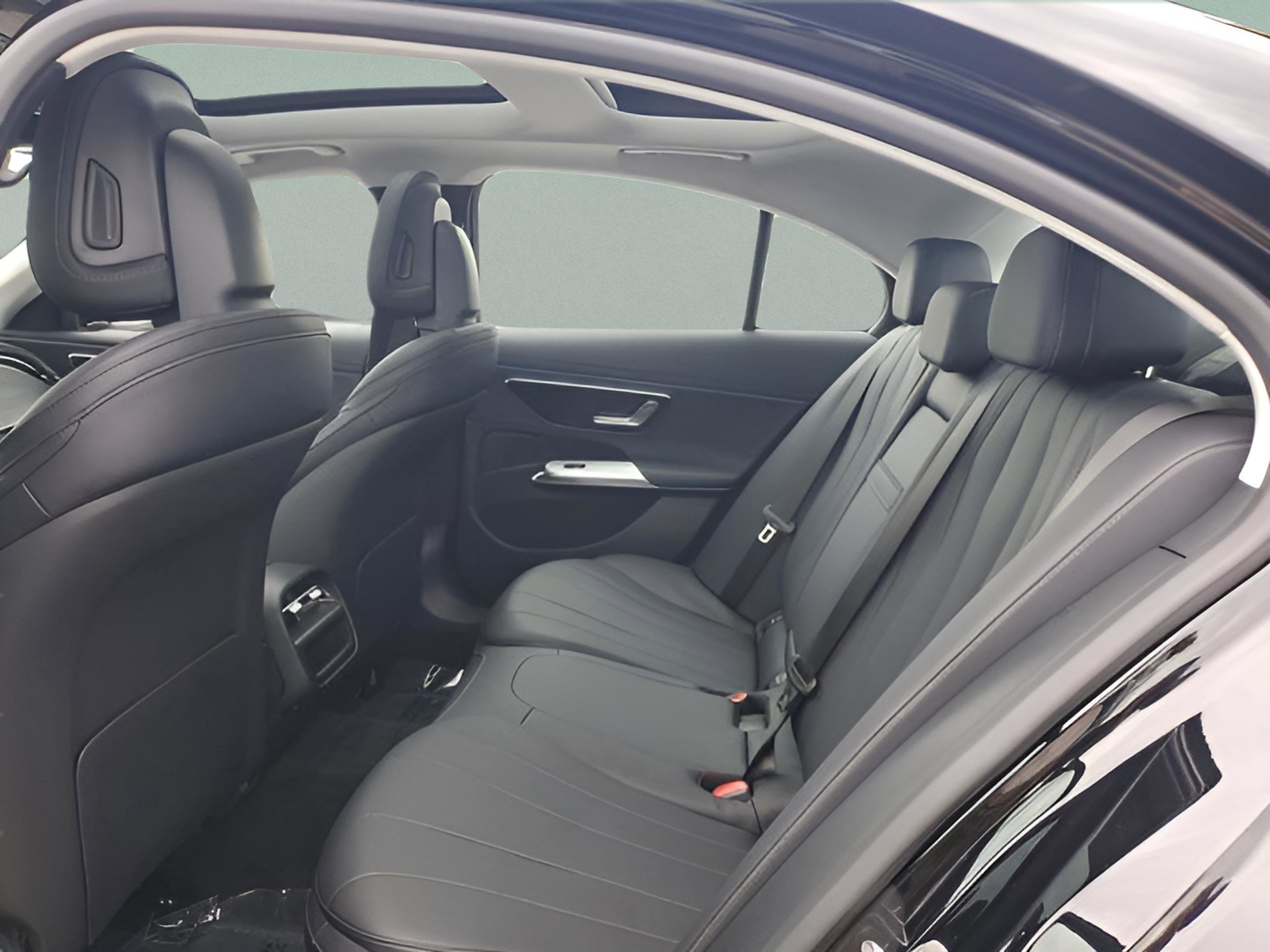 Certified 2026 Mercedes-Benz E 350 Sedan image 8