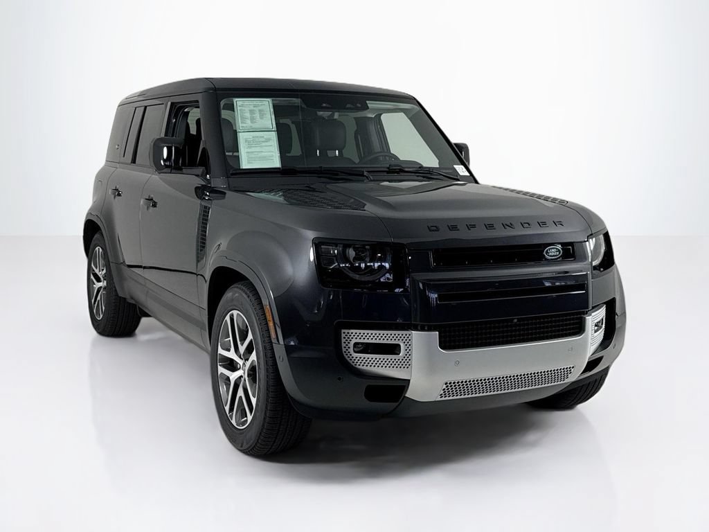 Used 2024 Land Rover Defender 110 SE AWD/4WD image 7