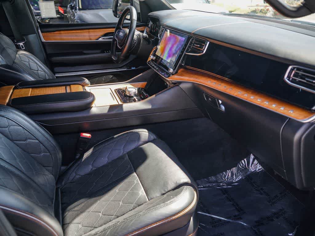 Certified 2022 Jeep Grand Wagoneer Series III w/ Flexible Seating Group AWD/4WD image 16