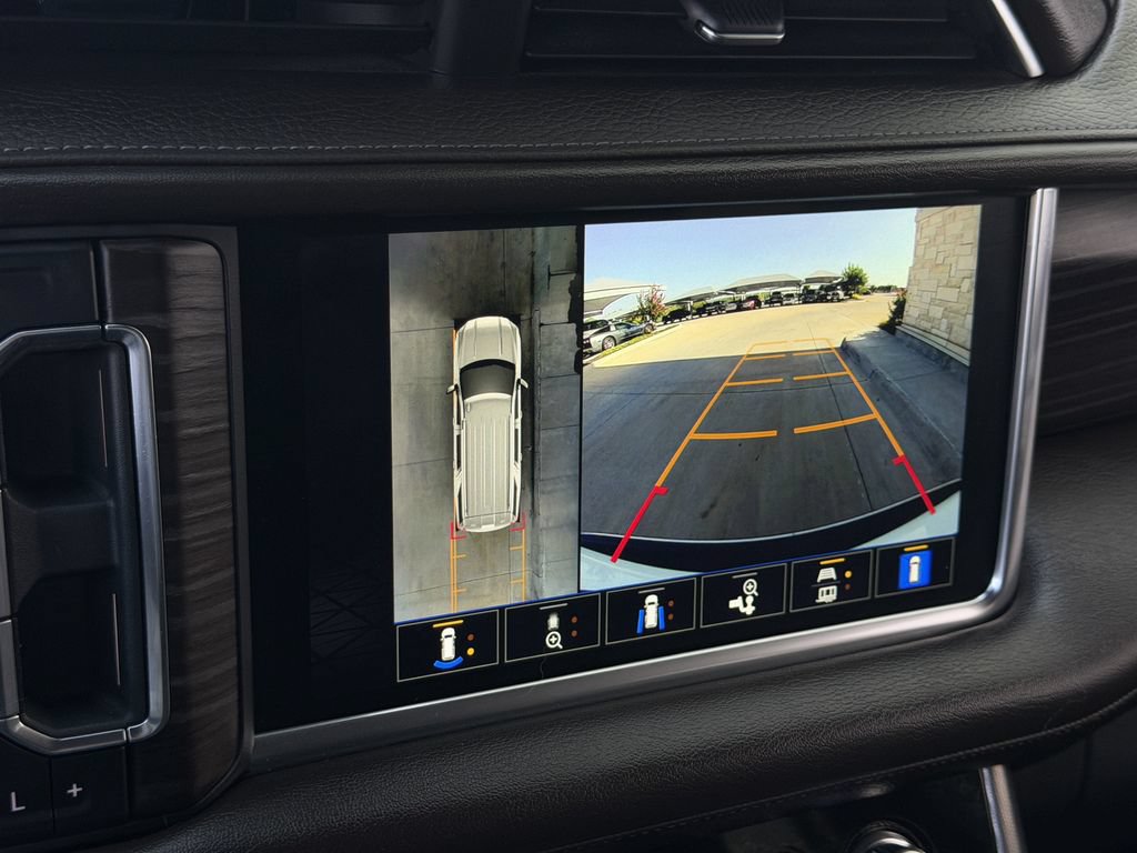 Used 2022 GMC Yukon Denali AWD/4WD image 18
