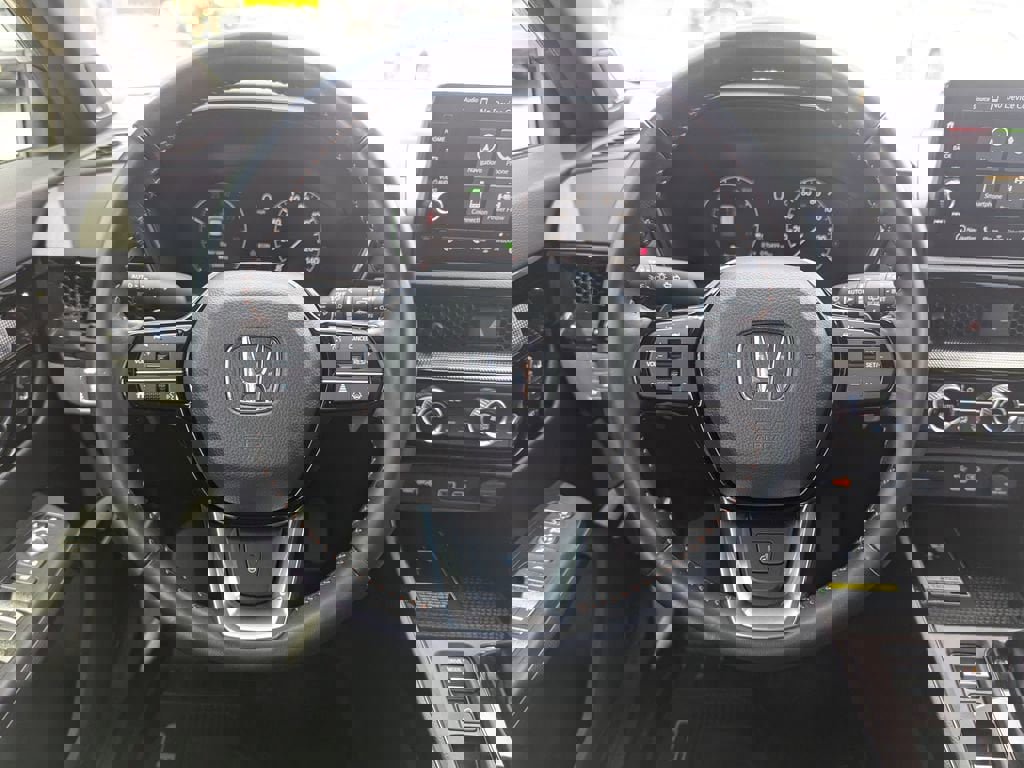 Used 2025 Honda CR-V Sport Touring image 12